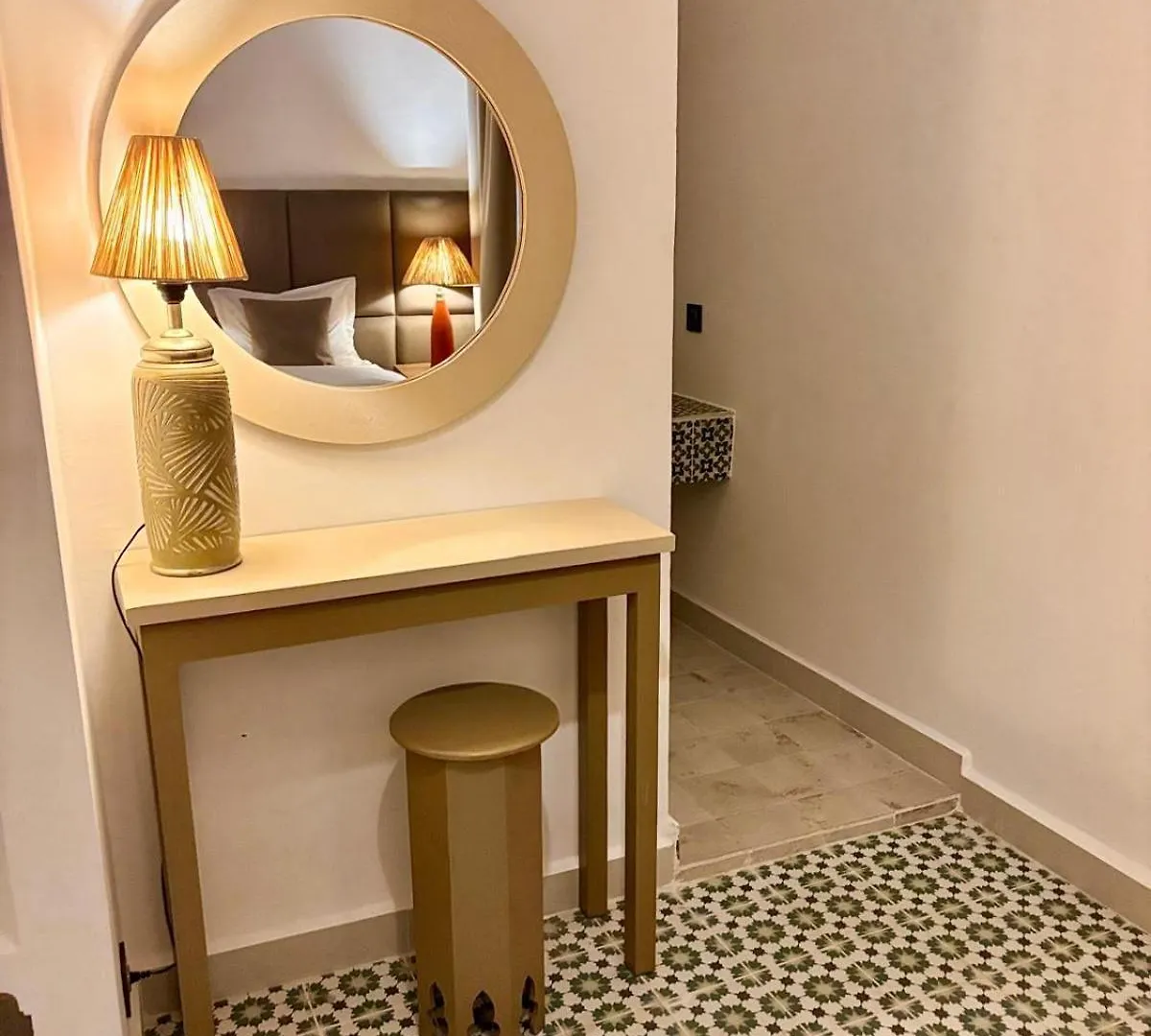 Riad Privatise Jusqu A 10 Personnes Avec 5 Suites, Bassin Et Rooftop A Seulement 15 Minutes A Pied De La Celebre Place Jemaa El Fna Marrakesh Holiday home
