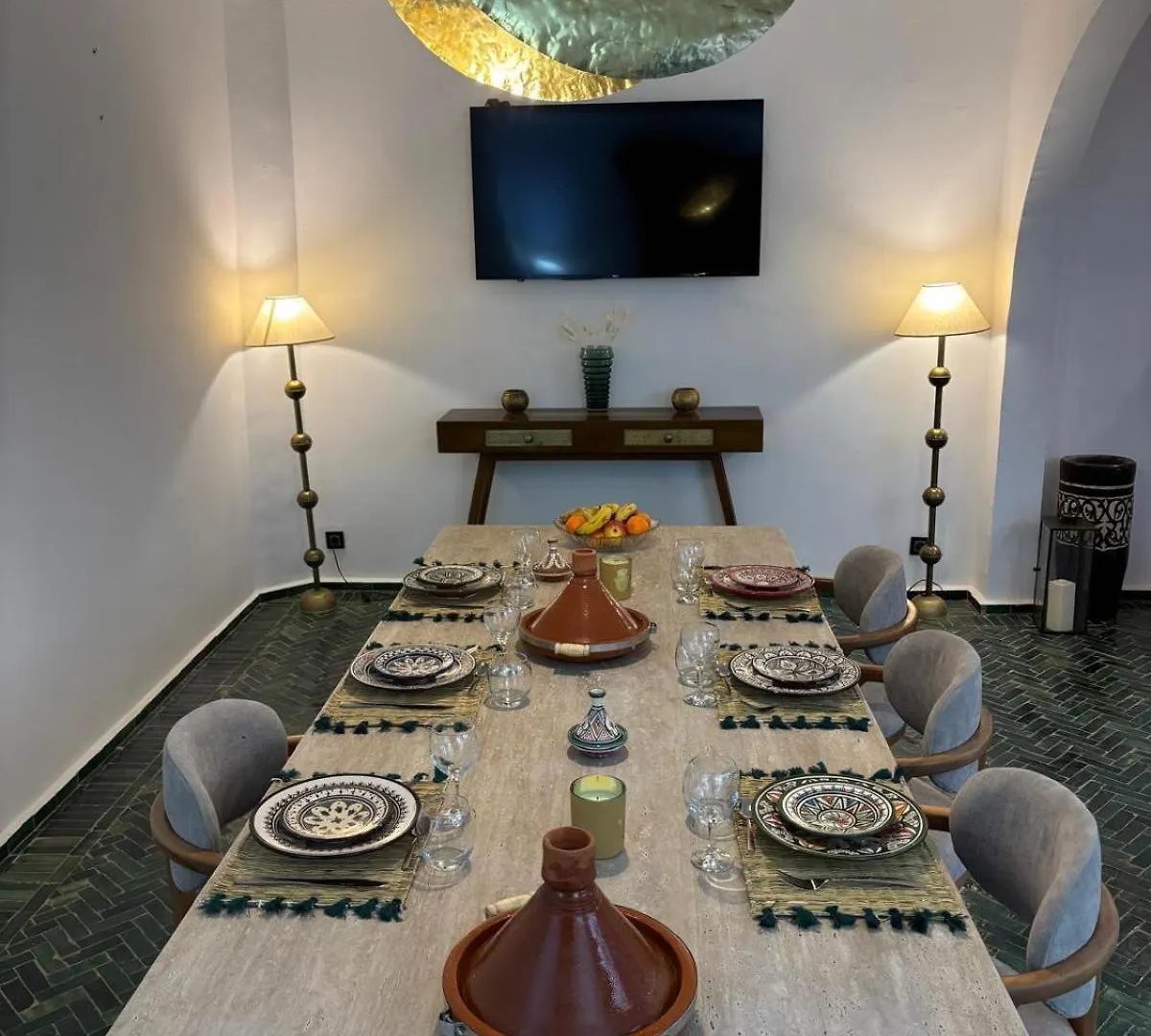Riad Privatise Jusqu A 10 Personnes Avec 5 Suites, Bassin Et Rooftop A Seulement 15 Minutes A Pied De La Celebre Place Jemaa El Fna Marrakesh 0*,  Morocco