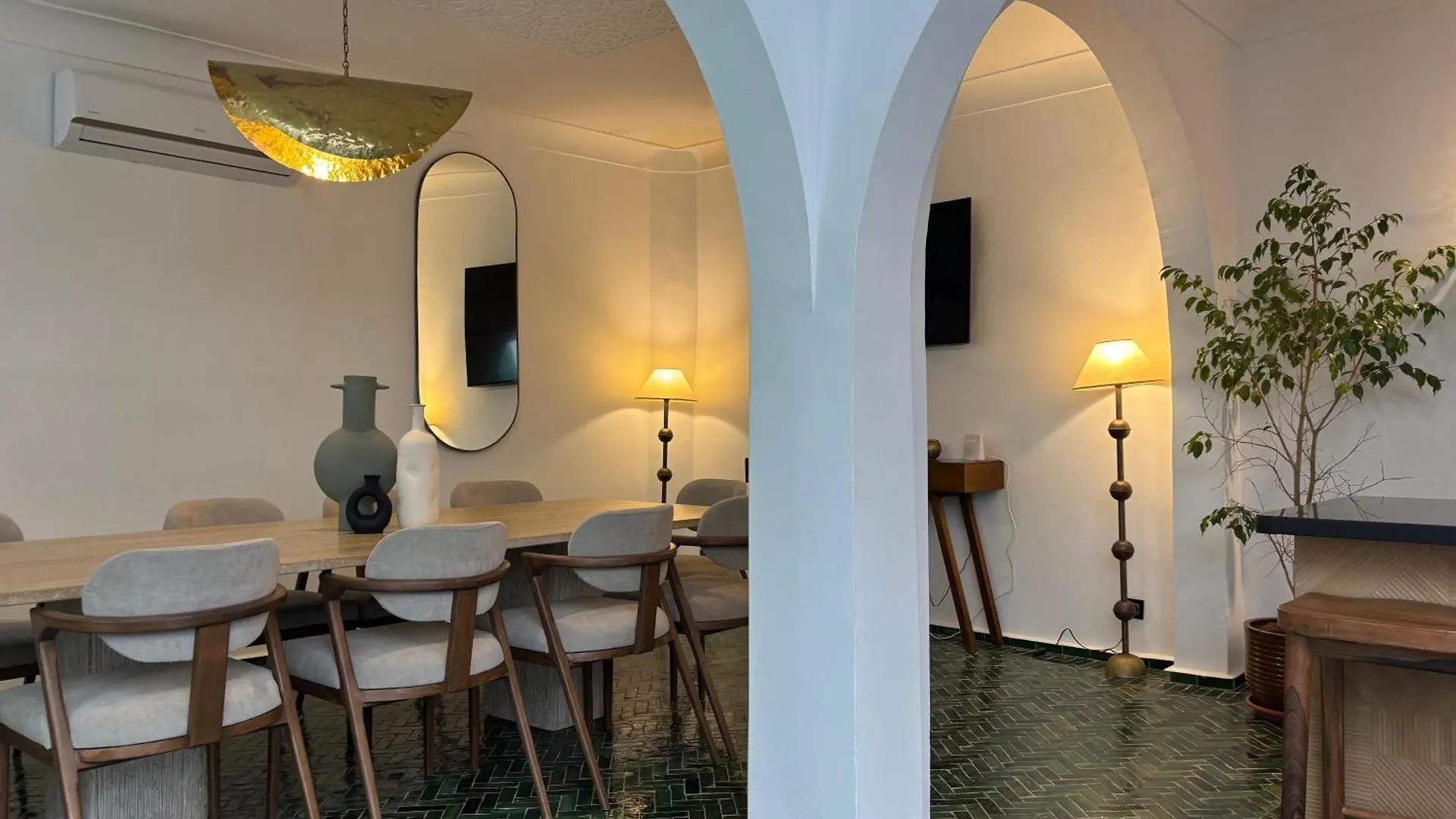 Holiday home Riad Privatise Jusqu A 10 Personnes Avec 5 Suites, Bassin Et Rooftop A Seulement 15 Minutes A Pied De La Celebre Place Jemaa El Fna Marrakesh