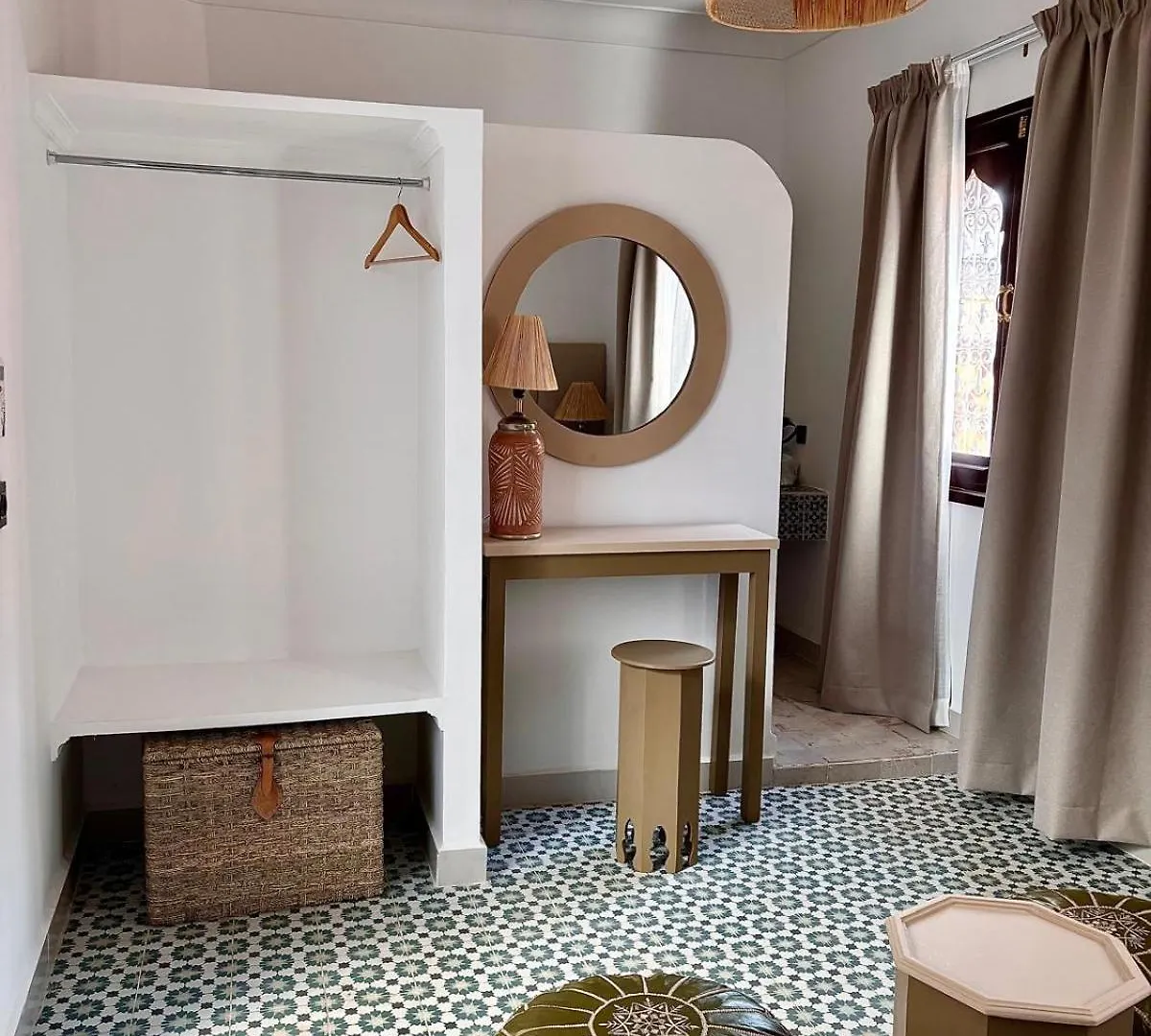 Riad Privatise Jusqu A 10 Personnes Avec 5 Suites, Bassin Et Rooftop A Seulement 15 Minutes A Pied De La Celebre Place Jemaa El Fna Marrakesh 0*,